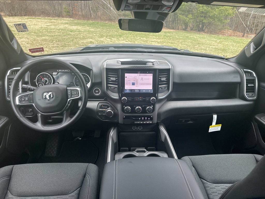 New 2026 RAM 1500 Express AWD/4WD image 13