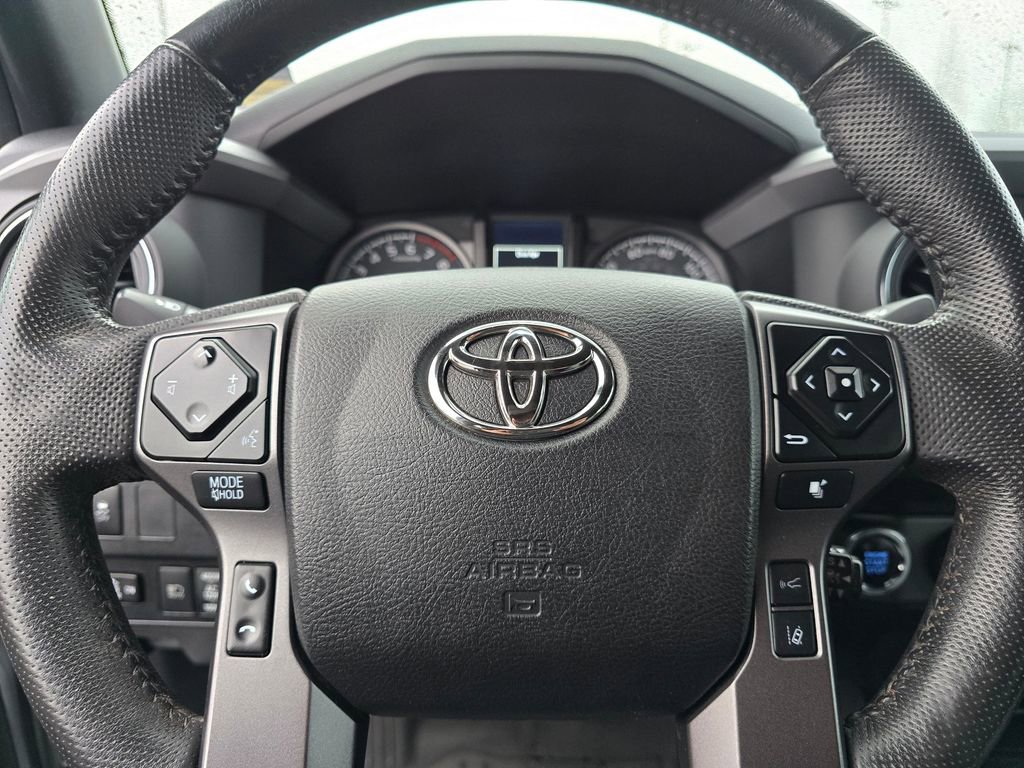 Used 2022 Toyota Tacoma SR5 image 25