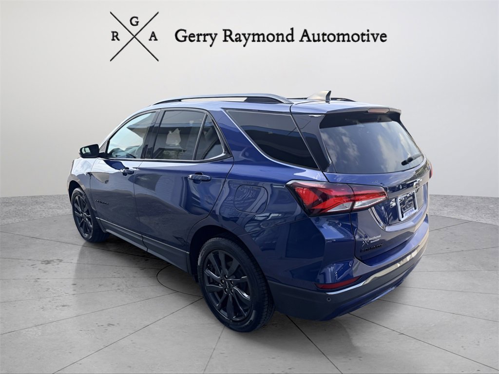 Used 2022 Chevrolet Equinox RS w/ RS Leather Package image 4