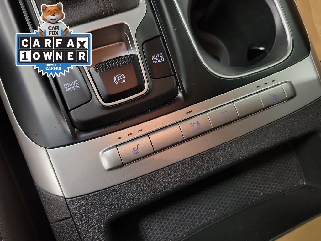 Used 2022 Kia Carnival LX FWD image 19