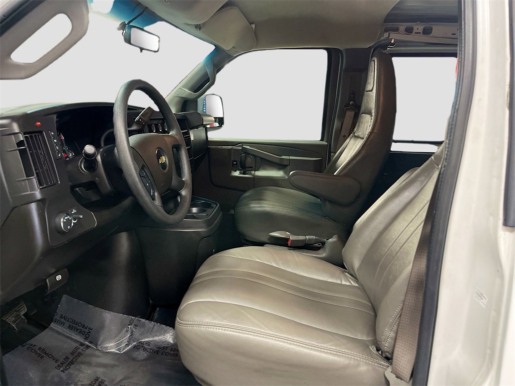 Used 2024 Chevrolet Express 2500 w/ Driver Convenience Package image 19