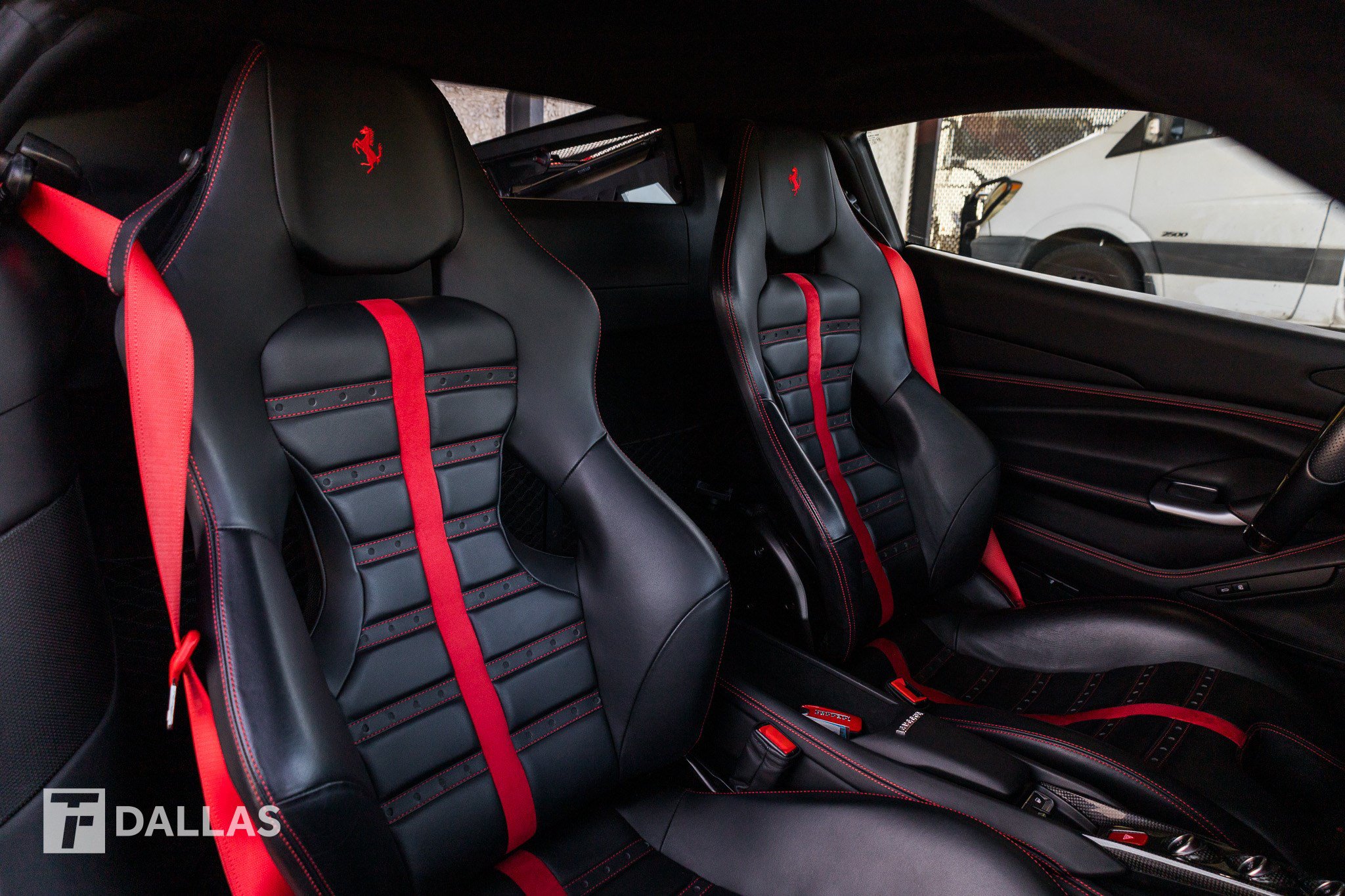 Used 2020 Ferrari F8 Tributo RWD image 38