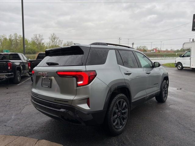 Used 2025 GMC Terrain Elevation w/ Elevation Premium Package AWD/4WD image 5