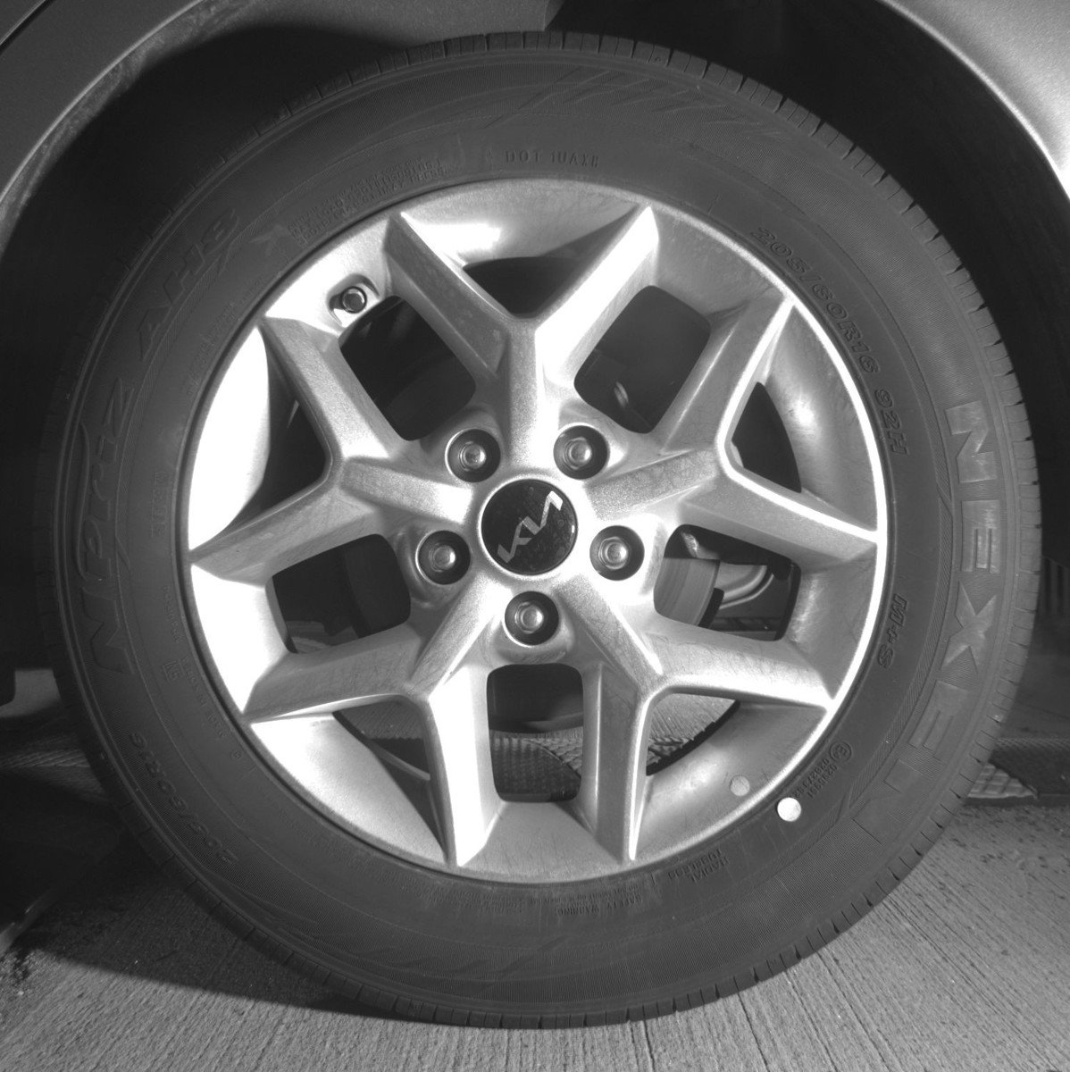 Used 2025 Kia Soul LX w/ LX Technology Package FWD image 14