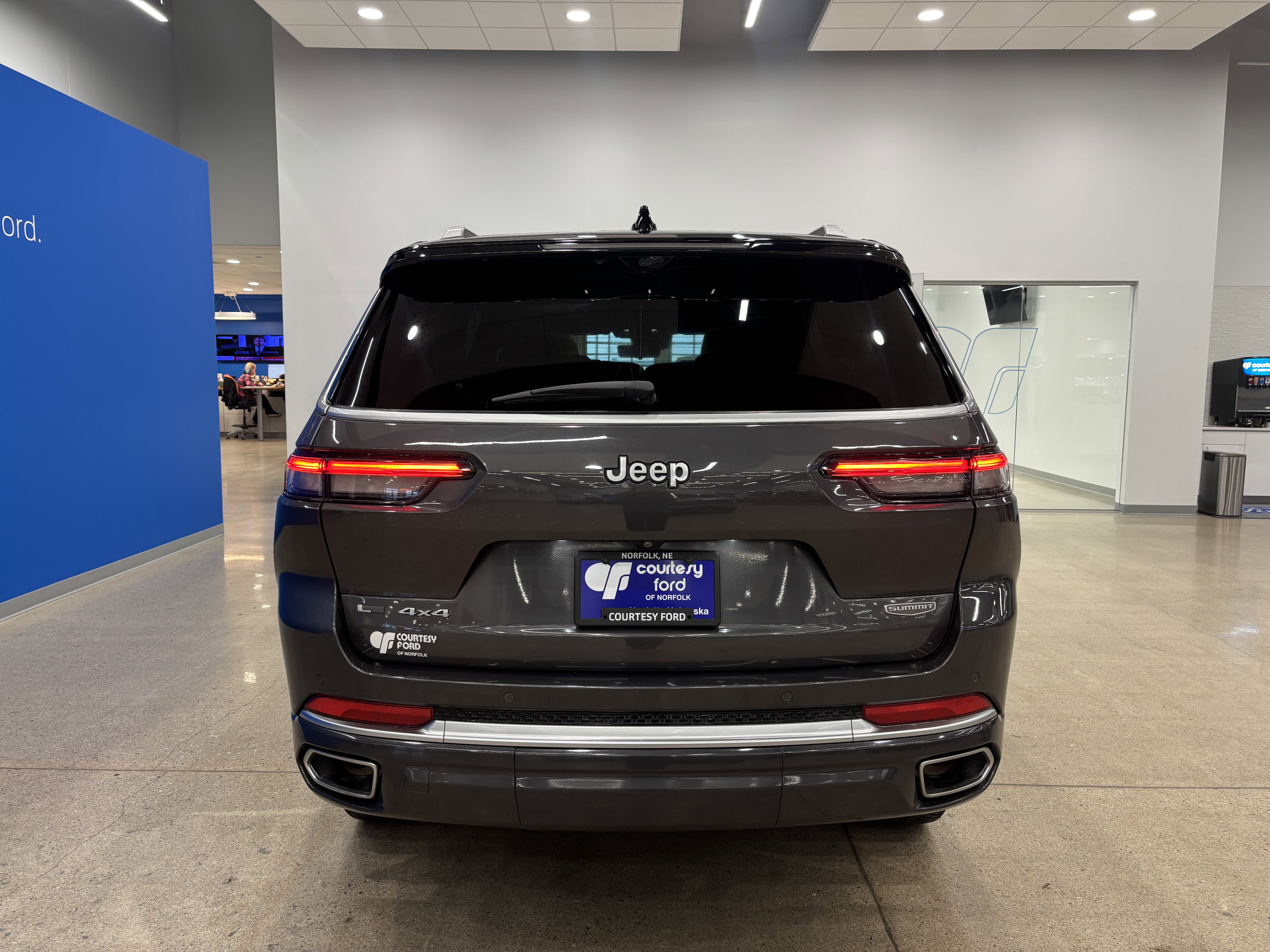 Used 2021 Jeep Grand Cherokee L Summit image 7