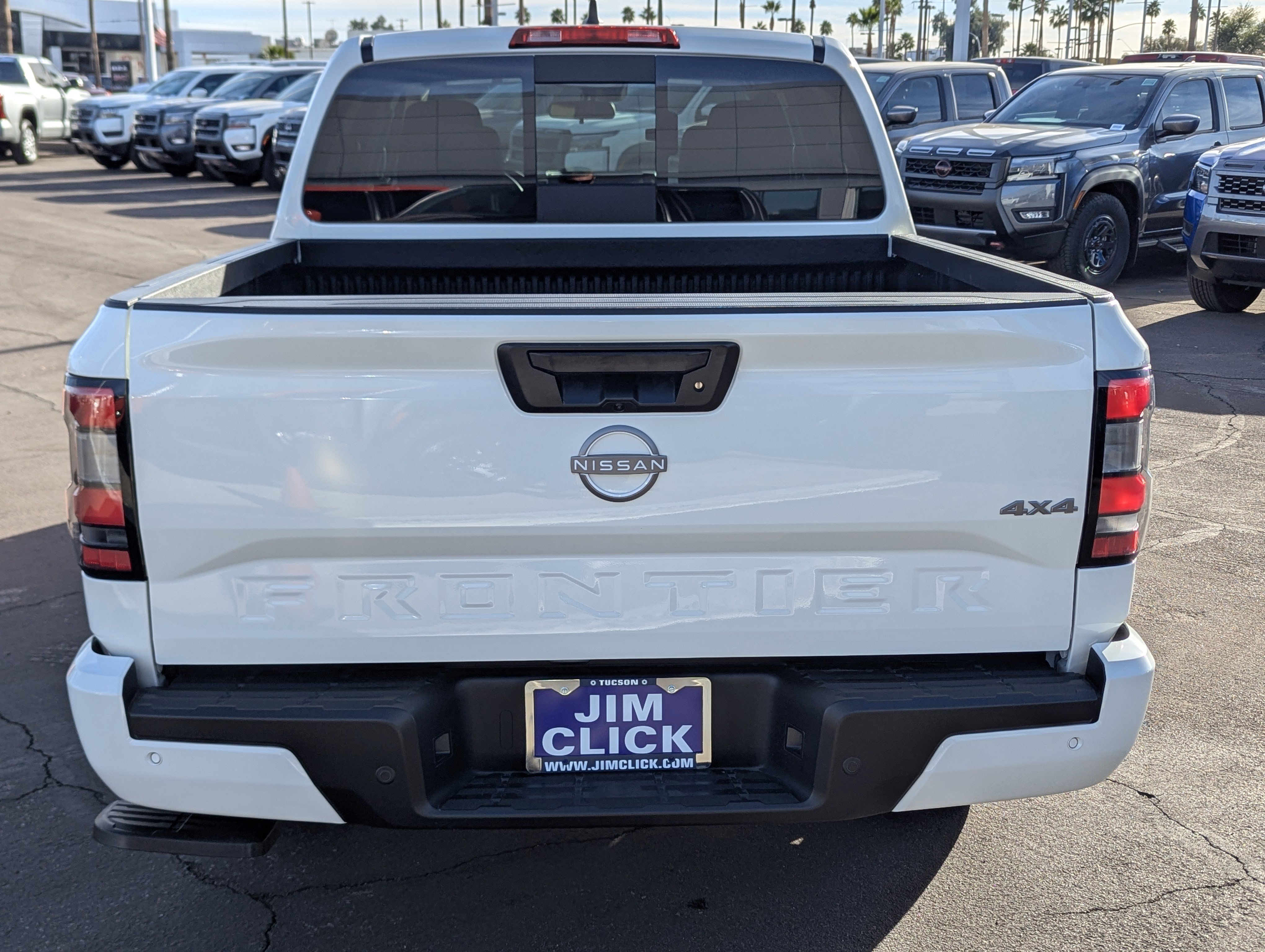 Certified 2025 Nissan Frontier SV image 3