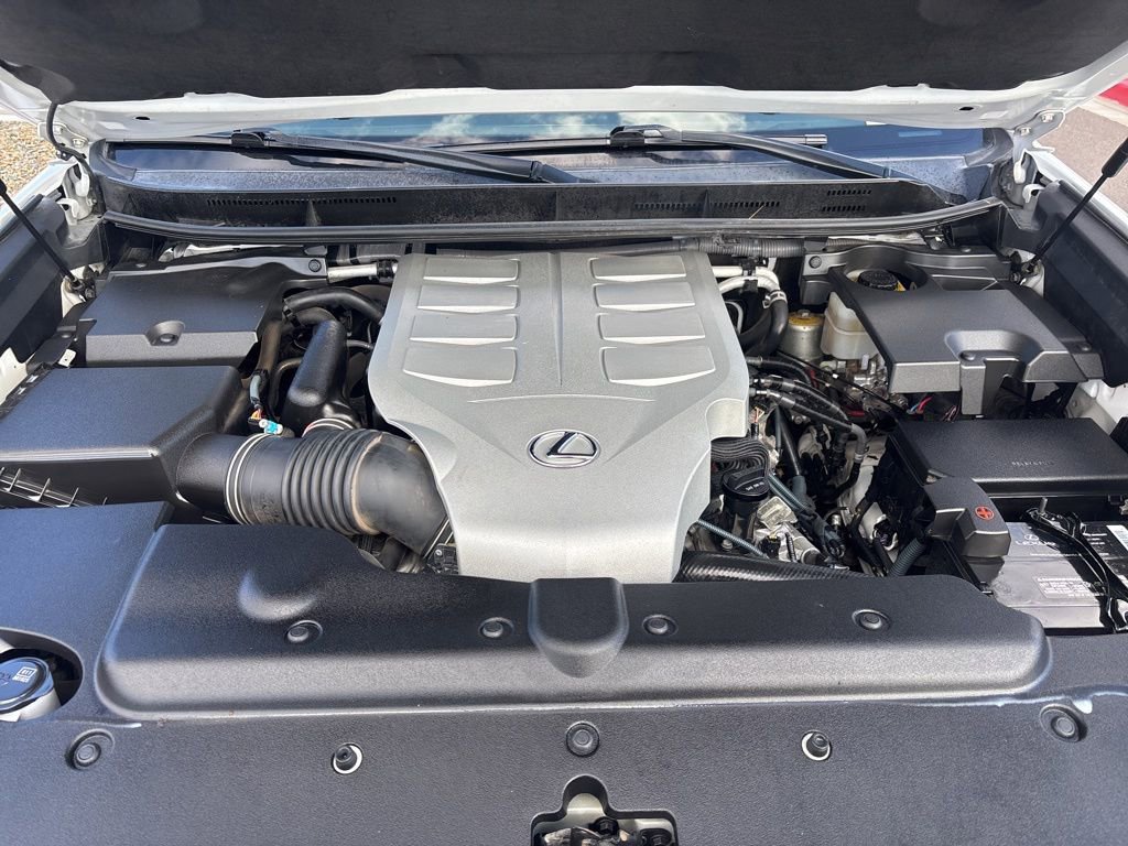 Used 2017 Lexus GX 460 Premium w/ Premium Package image 29