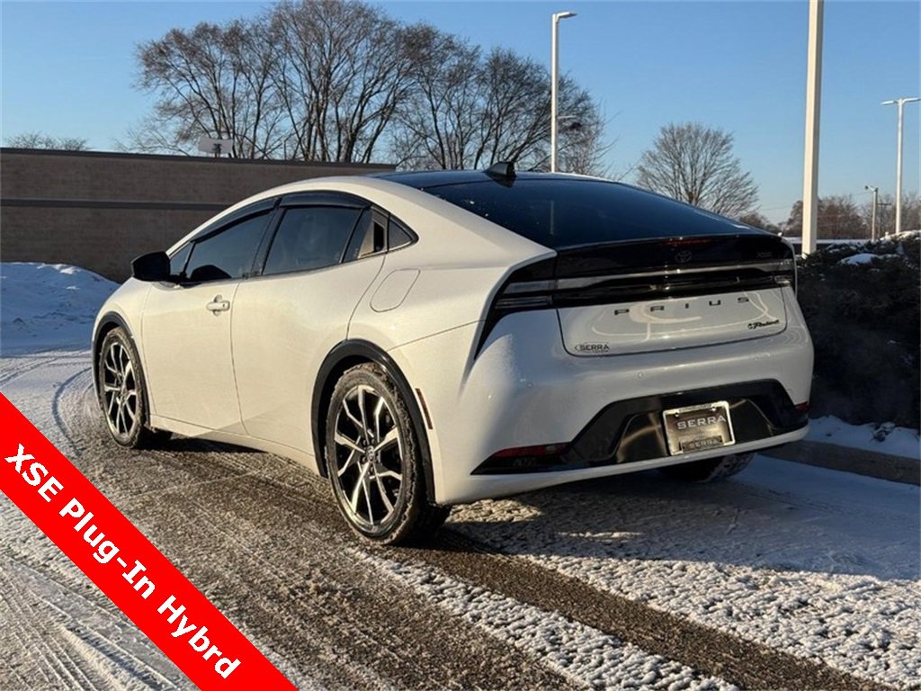 Used 2024 Toyota Prius Prime image 5