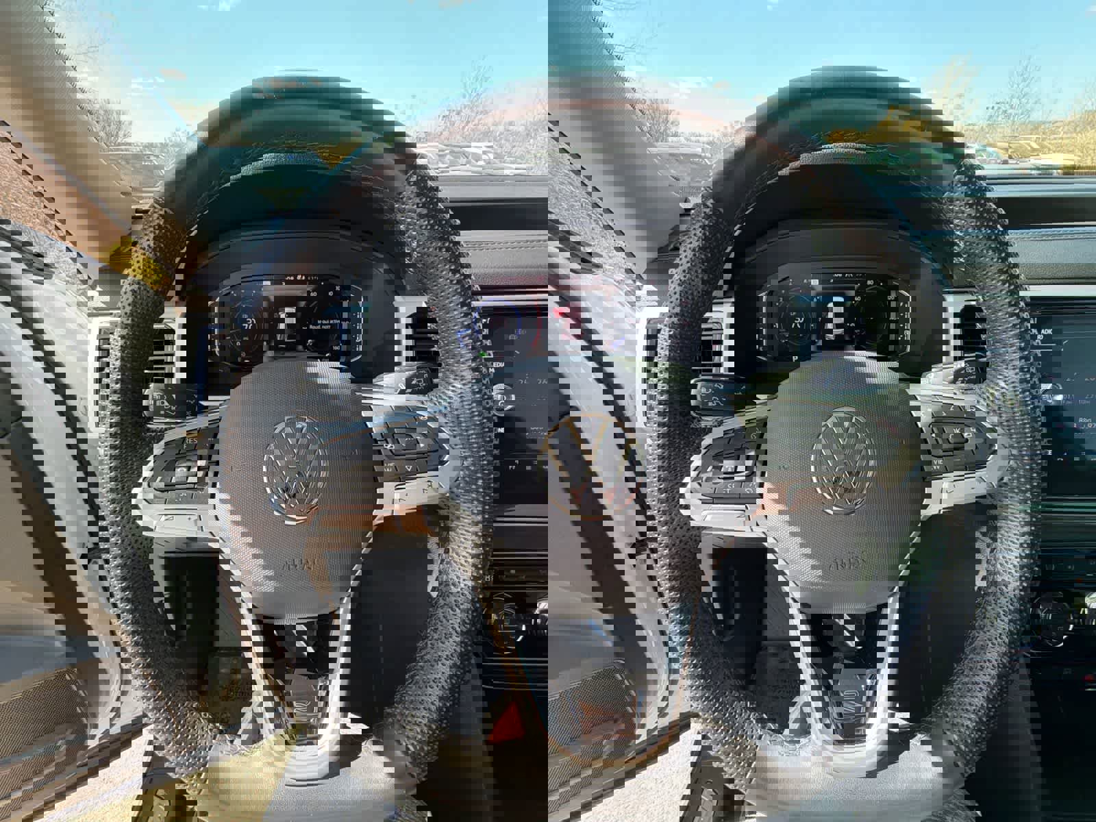 Used 2023 Volkswagen Atlas SEL Premium image 16