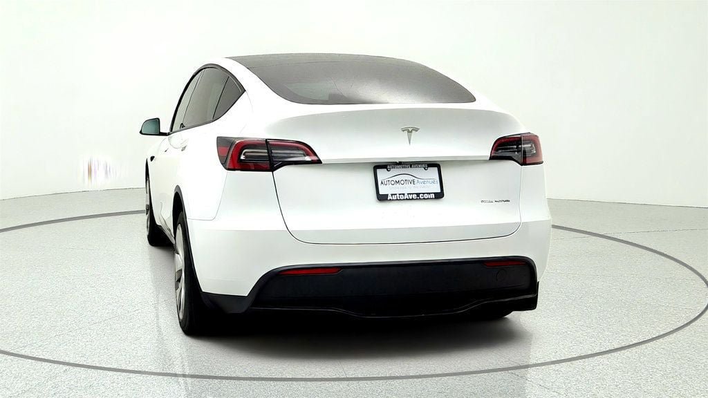 Used 2023 Tesla Model Y Long Range AWD/4WD image 6
