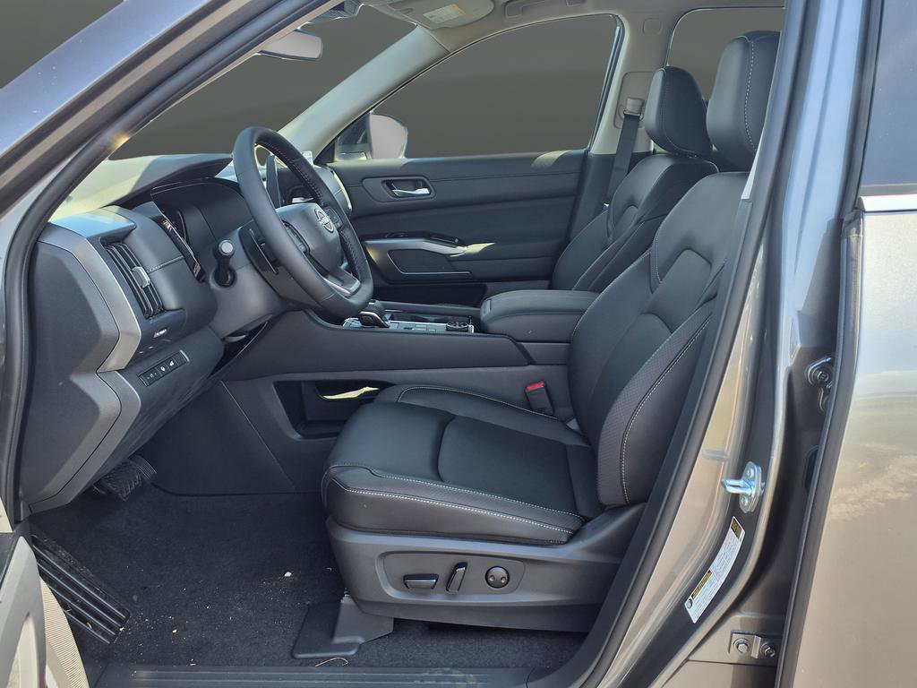 New 2026 Nissan Pathfinder SL AWD/4WD image 11