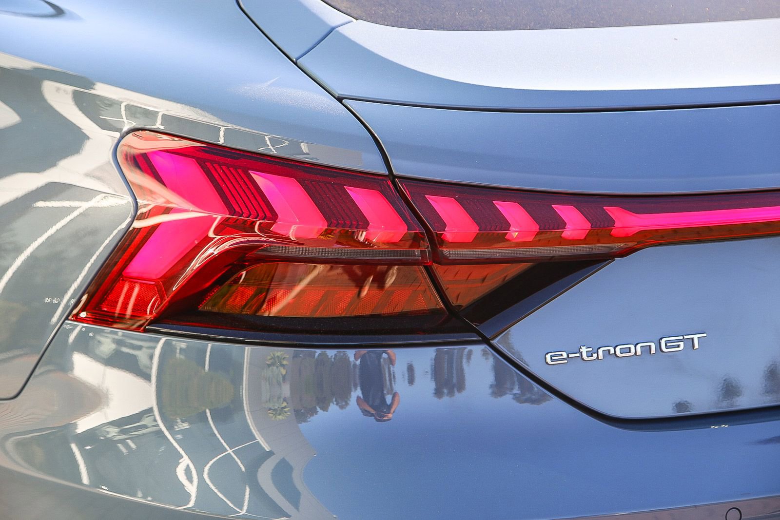 Used 2022 Audi e-tron GT Premium Plus image 9