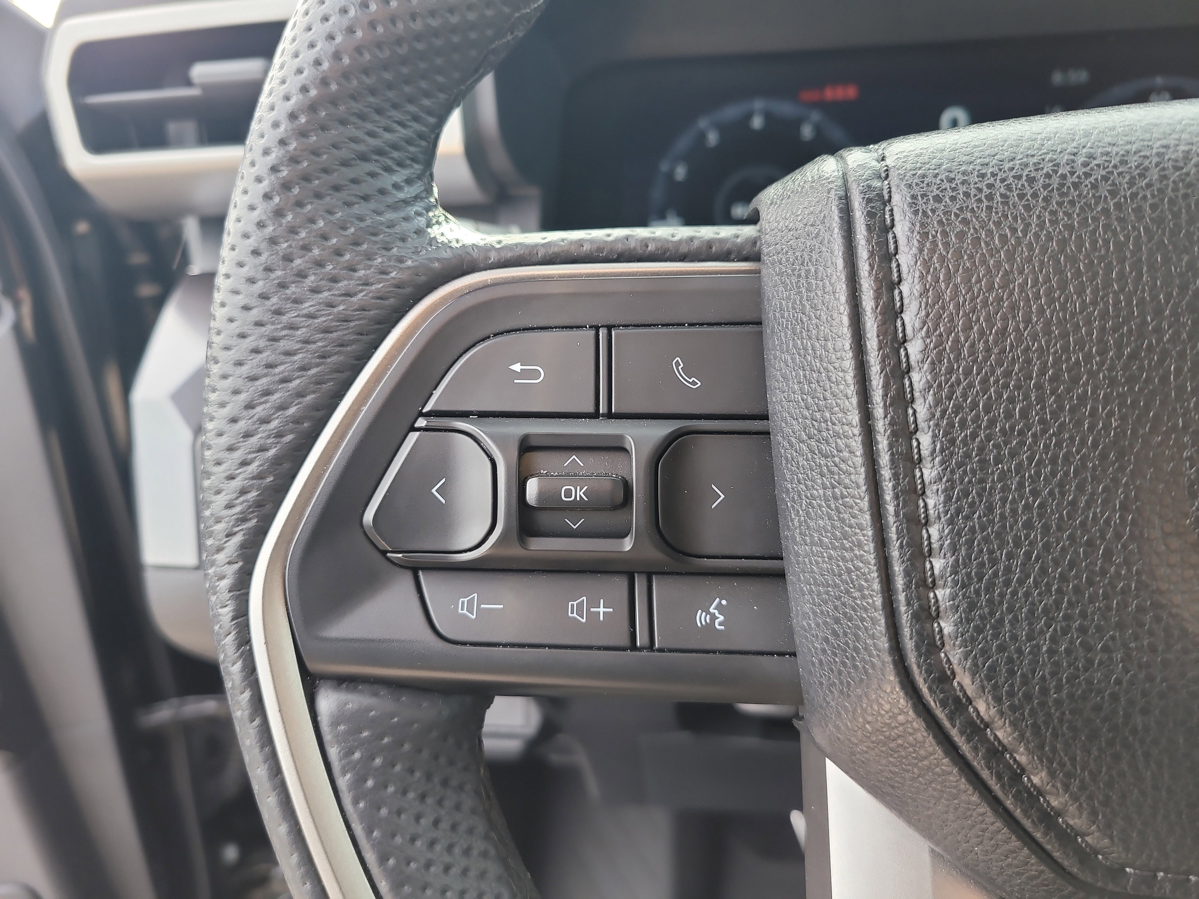 Used 2024 Toyota Tacoma TRD Sport w/ TRD Sport Upgrade Package image 27