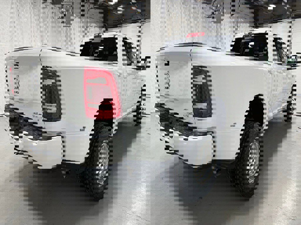 Used 2024 RAM 3500 Laramie image 7