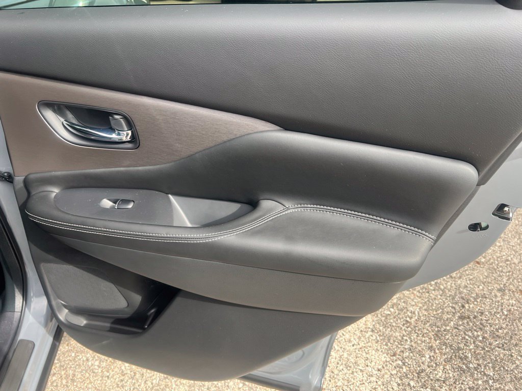 Certified 2023 Nissan Murano SL w/ SL Moonroof Package FWD image 18