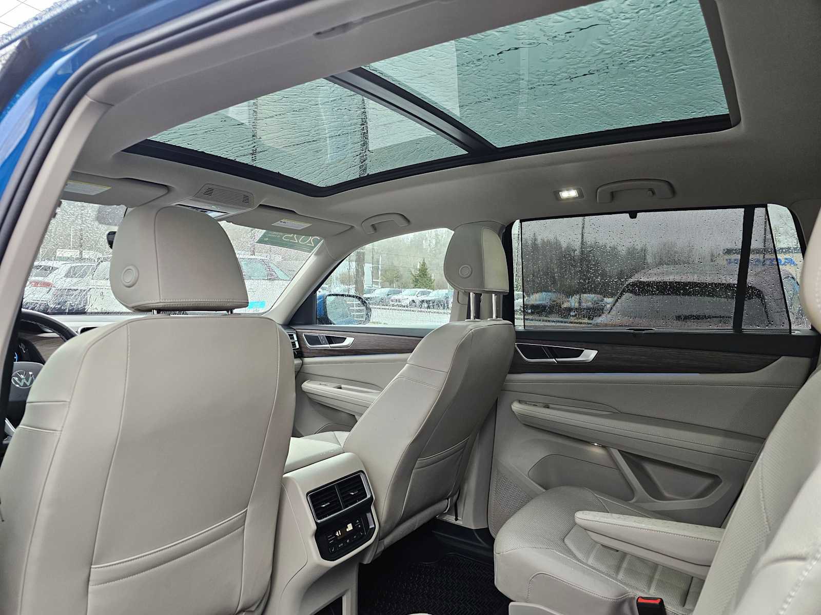 Used 2025 Volkswagen Atlas SEL image 22