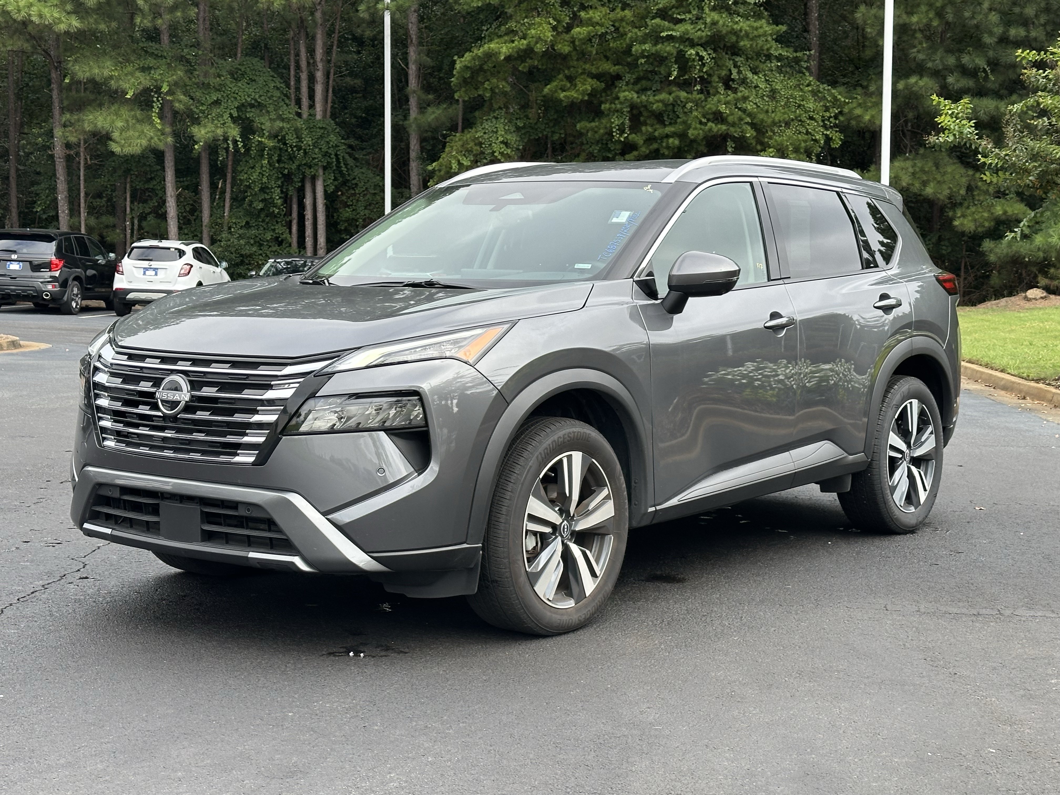 Used 2026 Nissan Rogue SL AWD/4WD image 5