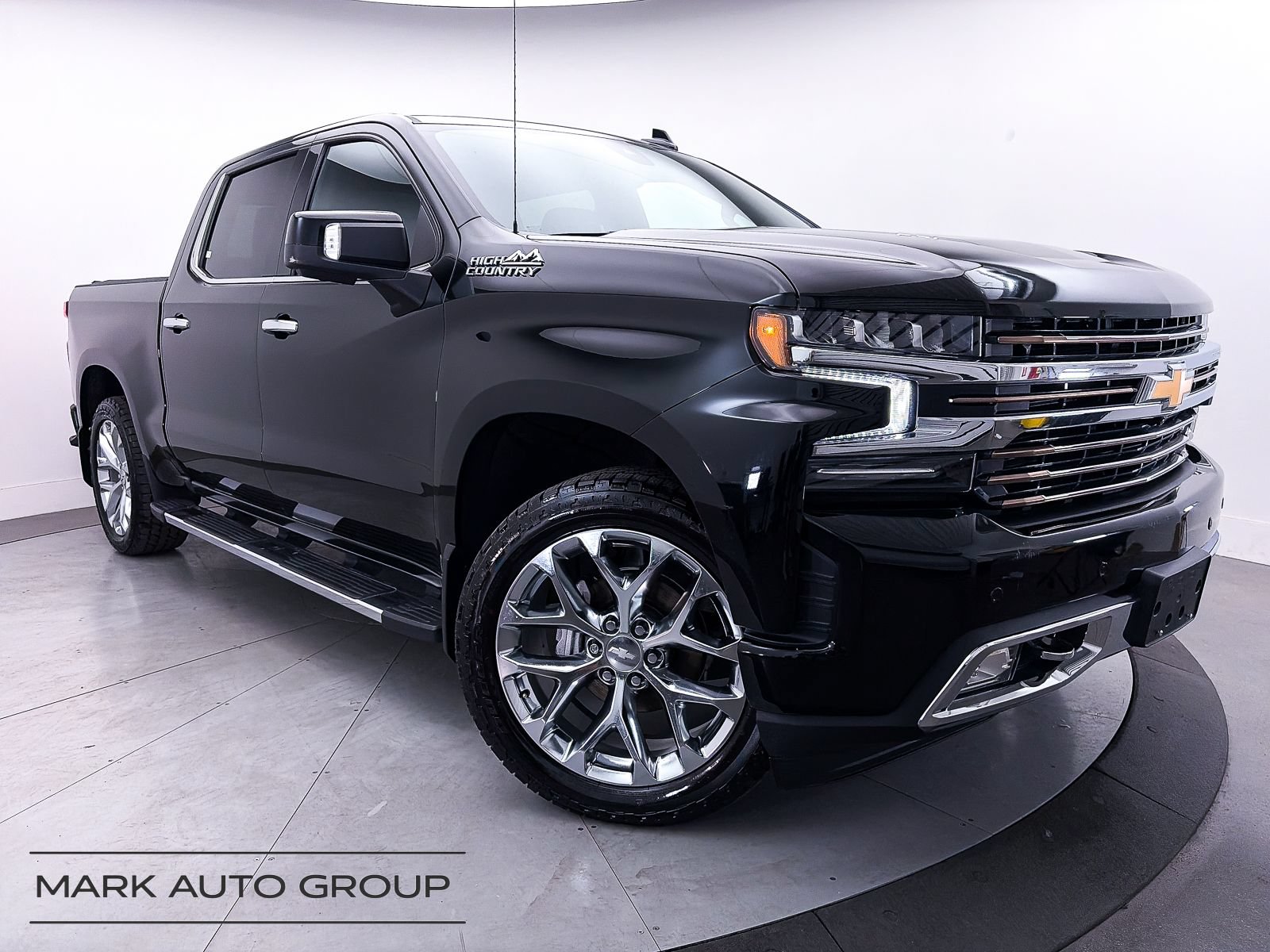 Used 2020 Chevrolet Silverado 1500 High Country w/ Technology Package