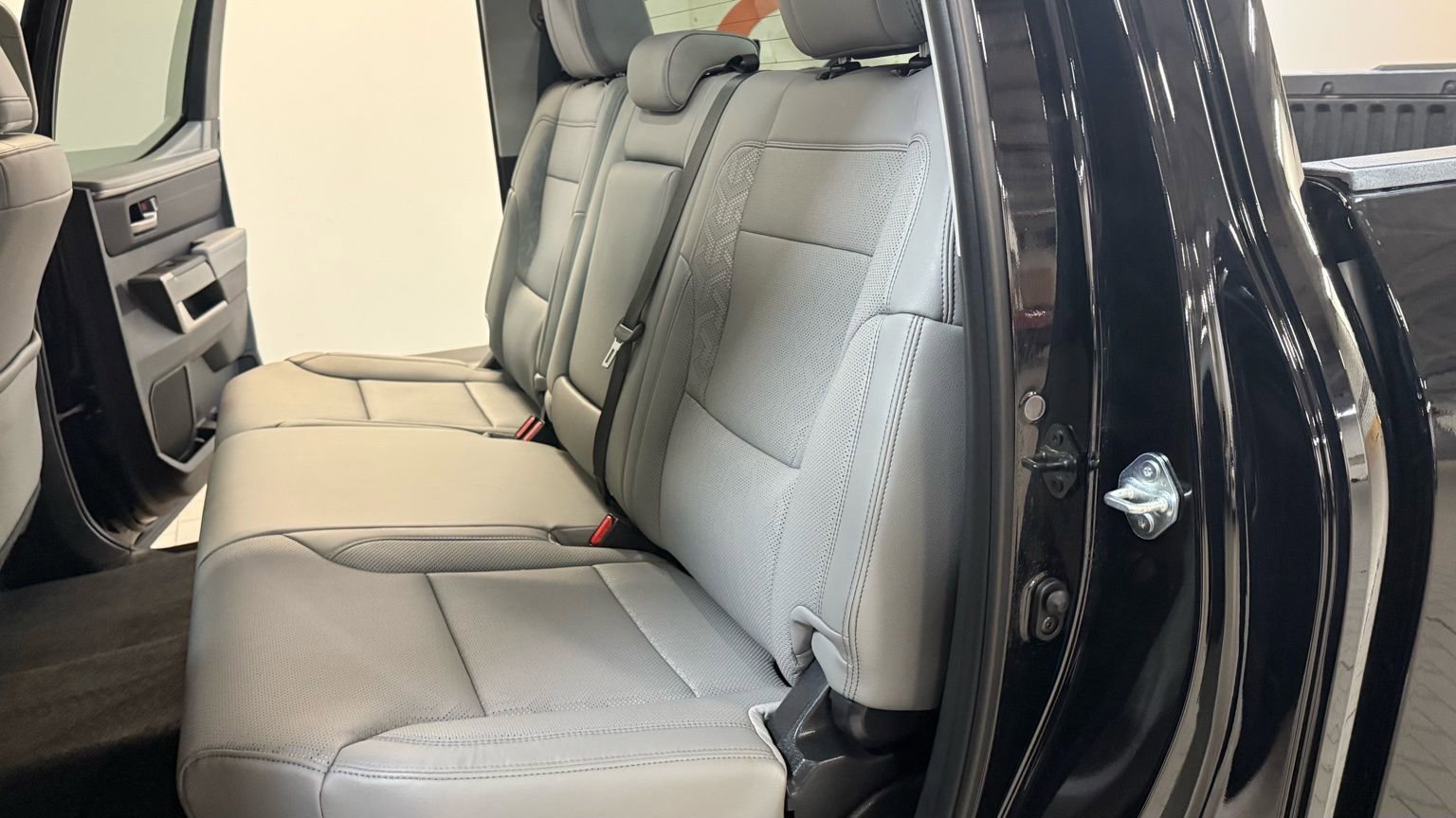 Used 2024 Toyota Tundra Limited image 36