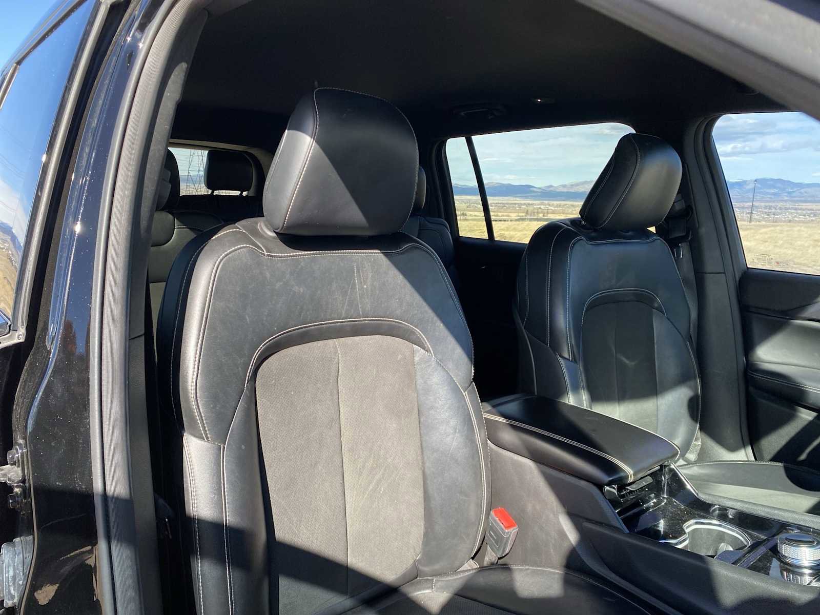 Used 2021 Jeep Grand Cherokee L Laredo image 16