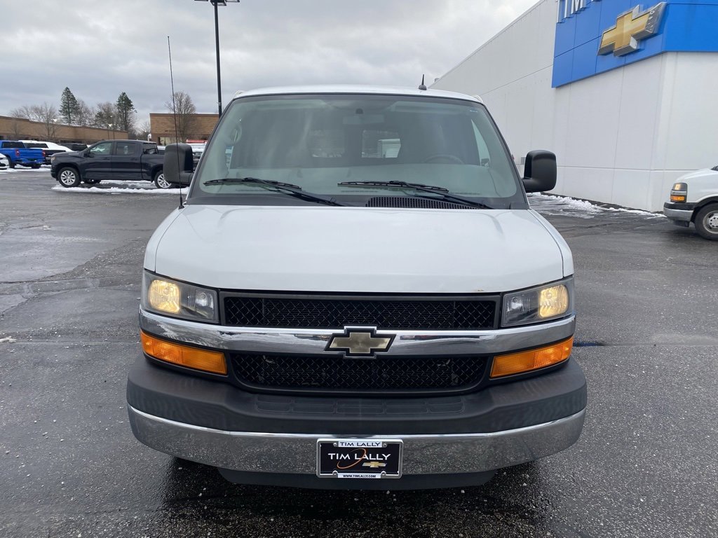 Used 2015 Chevrolet Express 2500 LT w/ LT Preferred Equipment Group image 2