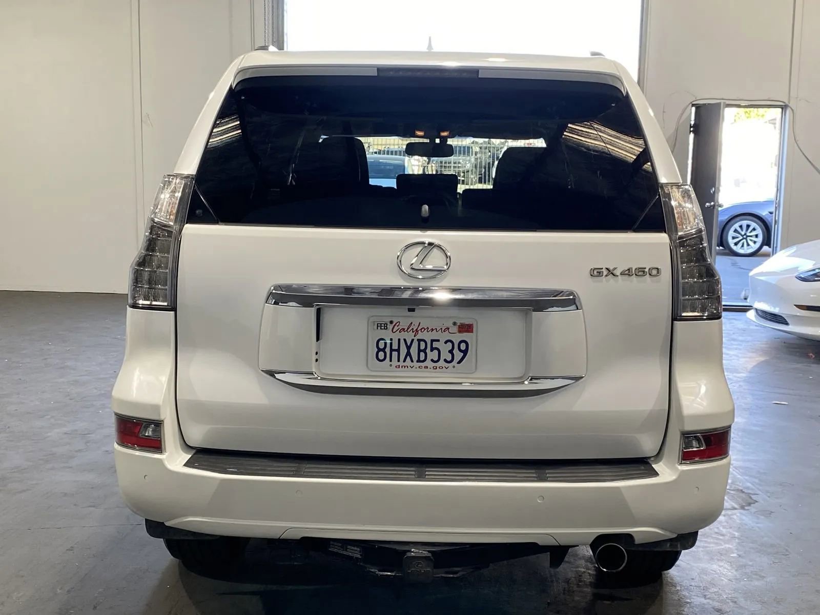 Used 2019 Lexus GX 460 Base image 3