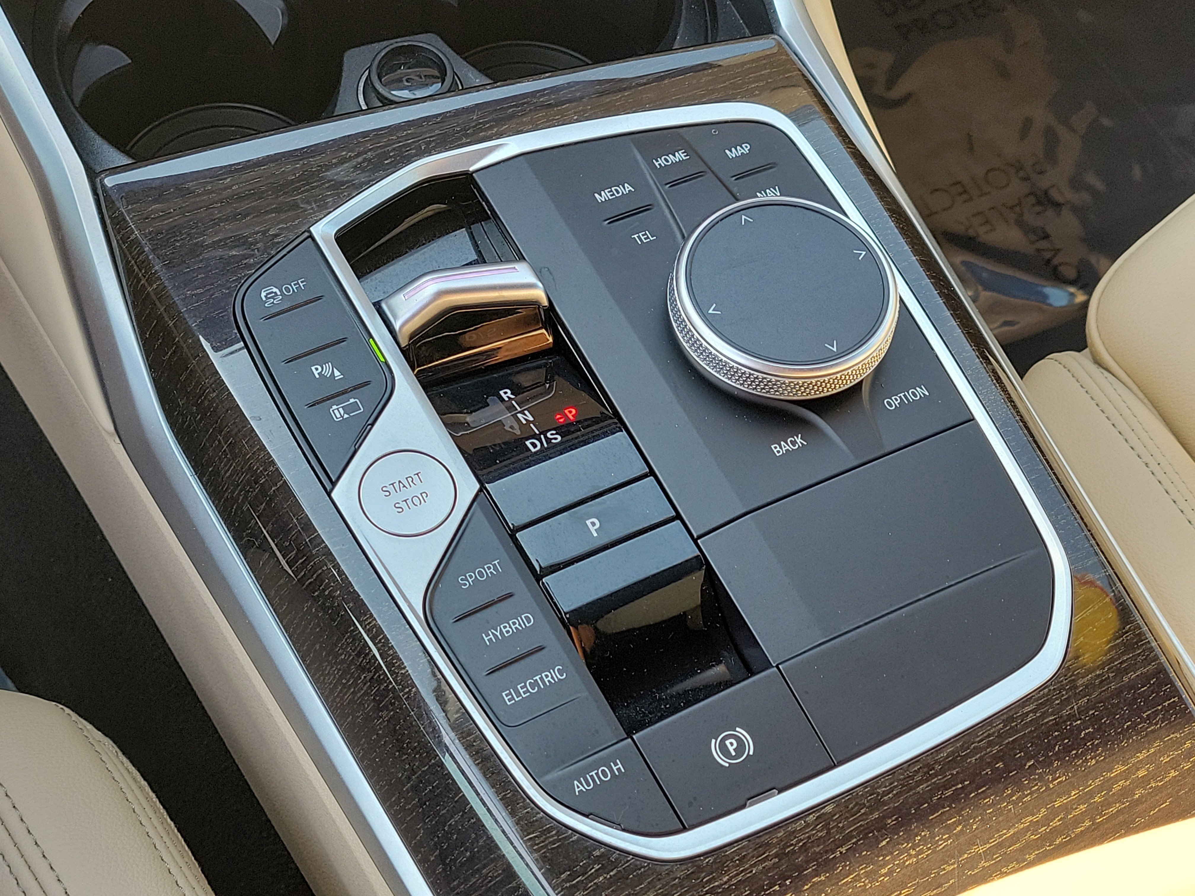 Used 2023 BMW 330e w/ Driving Assistance Package image 26