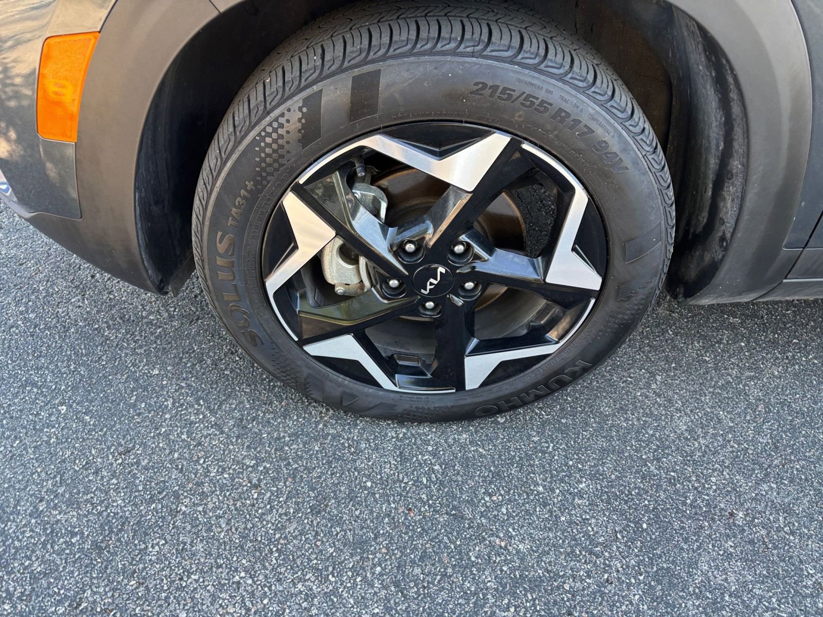 Used 2025 Kia Seltos S FWD image 24