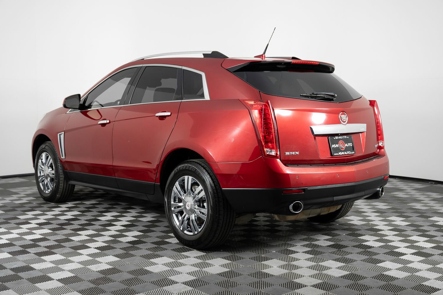 Used 2013 Cadillac SRX Luxury w/ Driver Awareness Package image 4