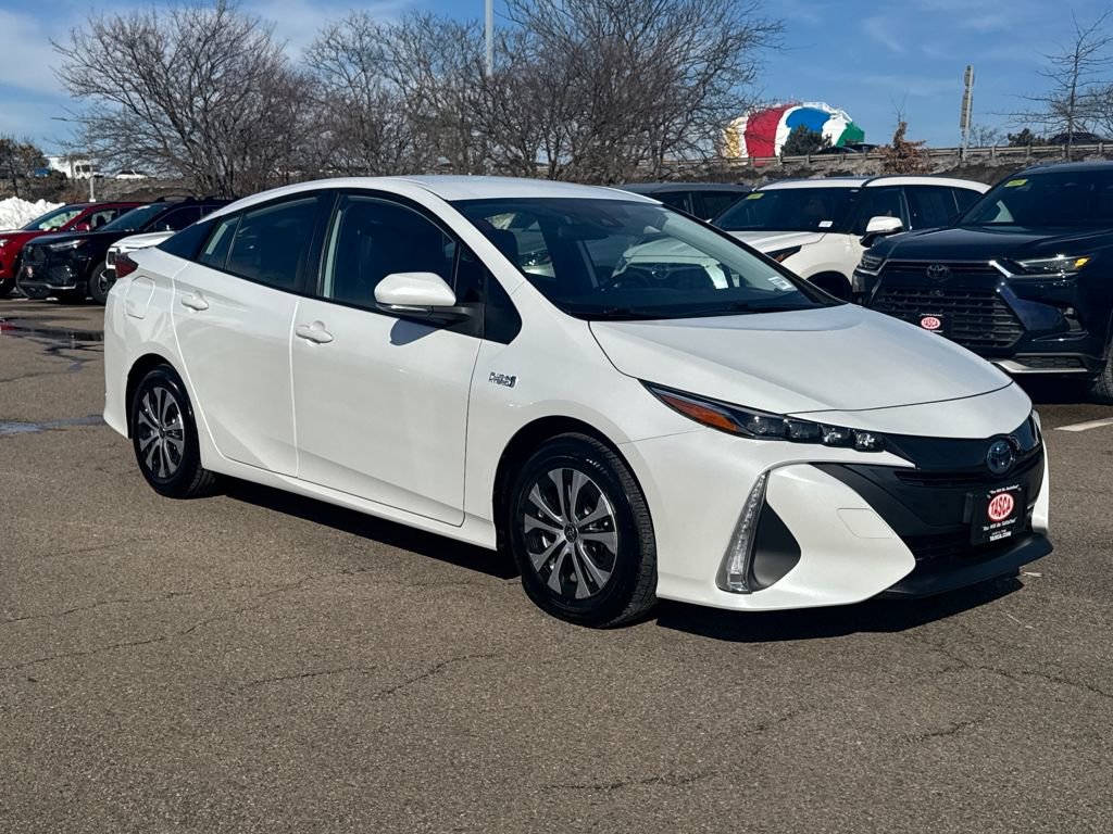 Used 2021 Toyota Prius Prime XLE image 13