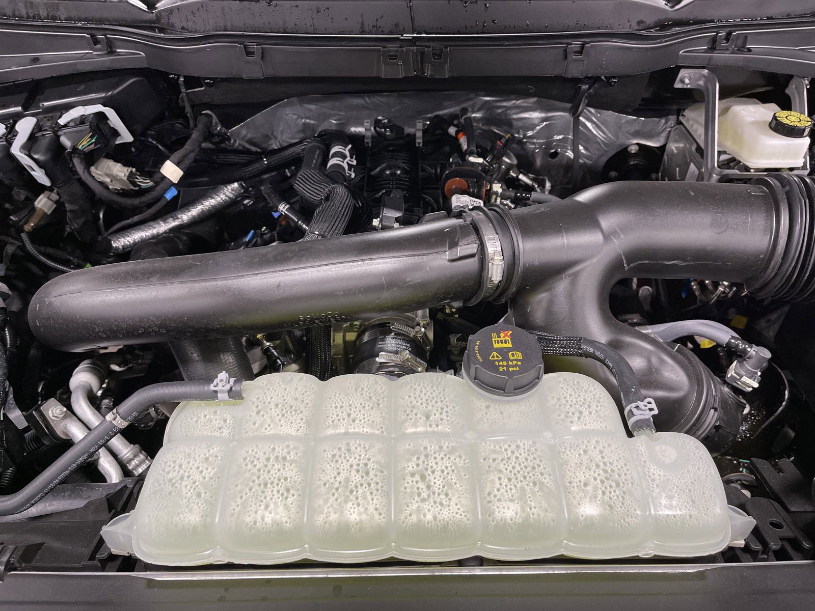 New 2025 Ford F150 XLT w/ Equipment Group 303A High image 17