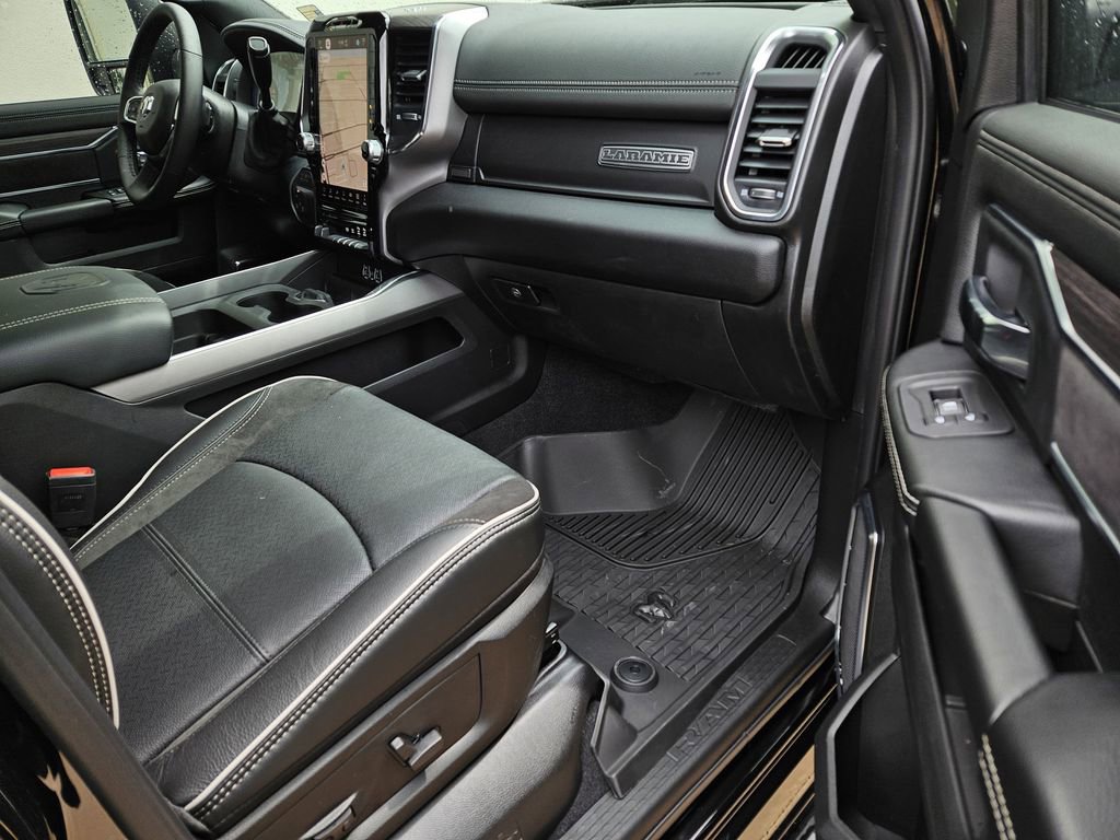 New 2026 RAM 2500 Laramie AWD/4WD image 7