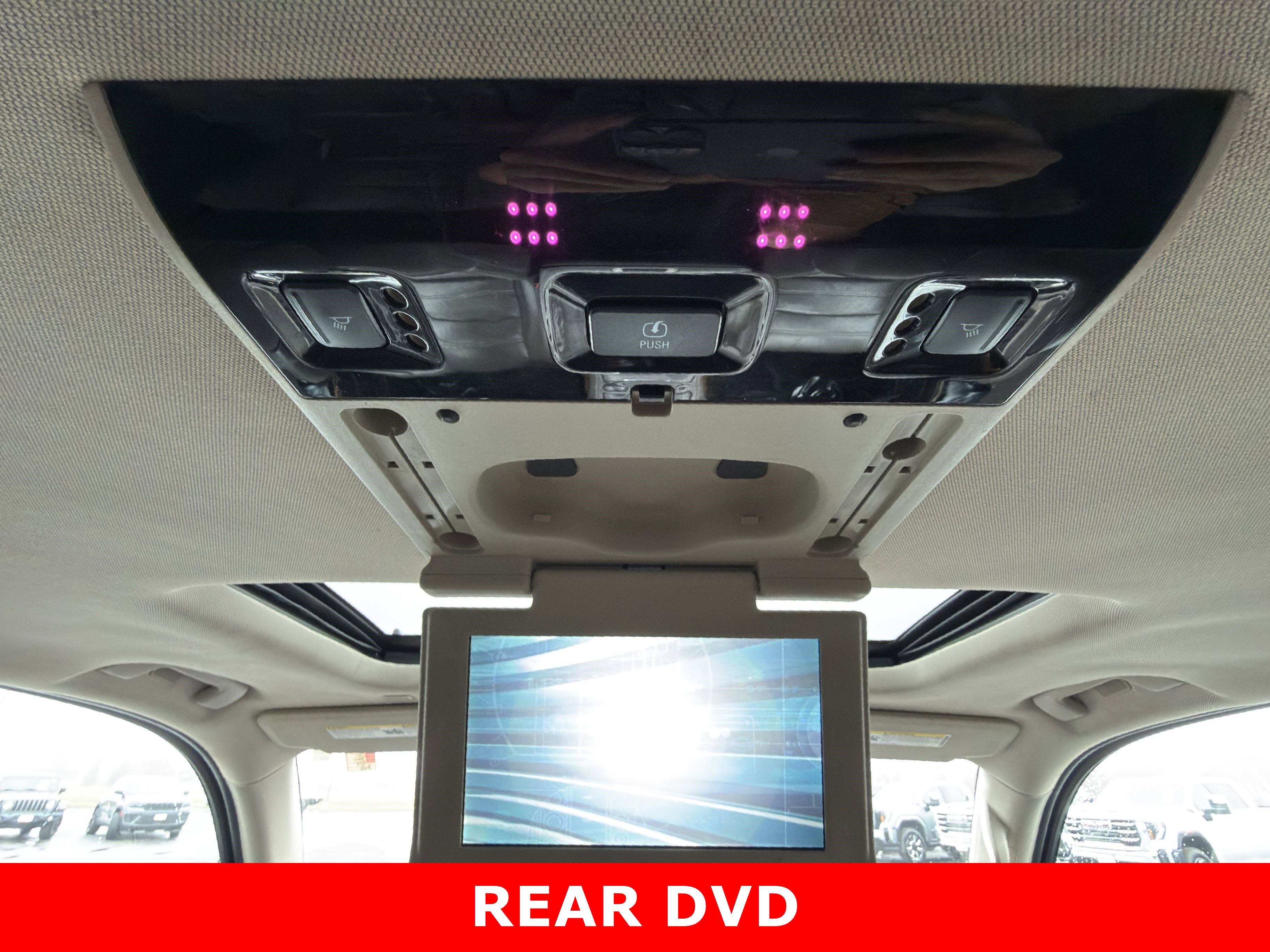 Used 2017 GMC Yukon XL Denali w/ Open Road Package image 24