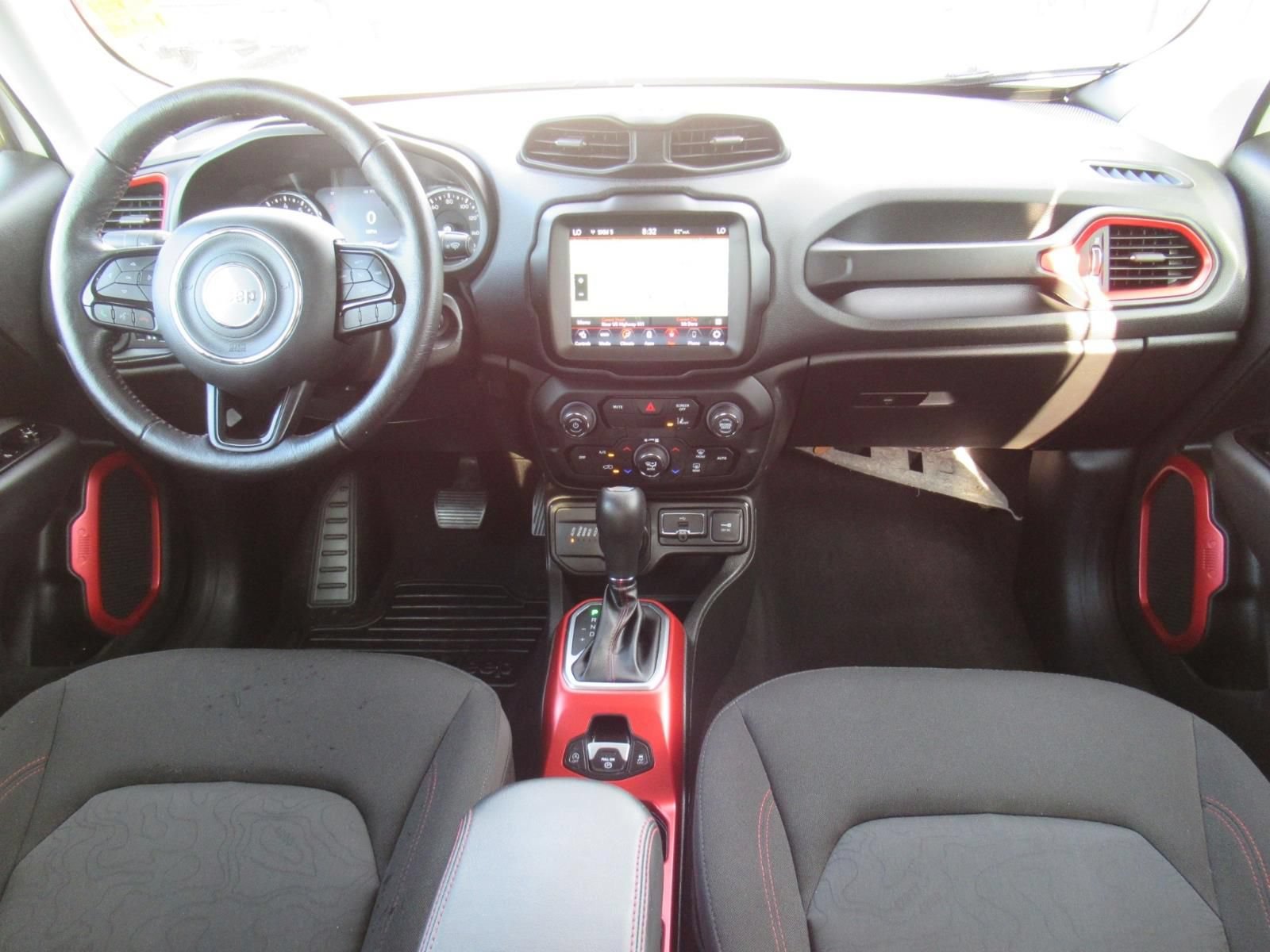 Certified 2022 Jeep Renegade Trailhawk AWD/4WD image 12
