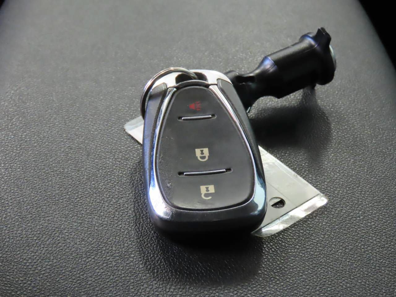 Used 2024 Chevrolet Equinox LS FWD image 17