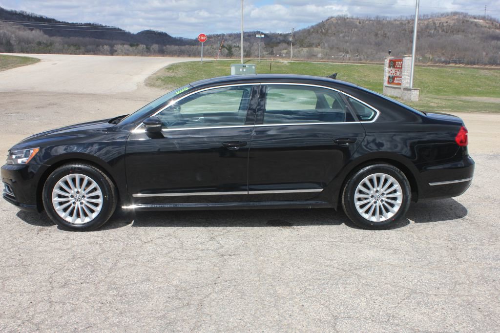 Used 2016 Volkswagen Passat 1.8T SE image 9