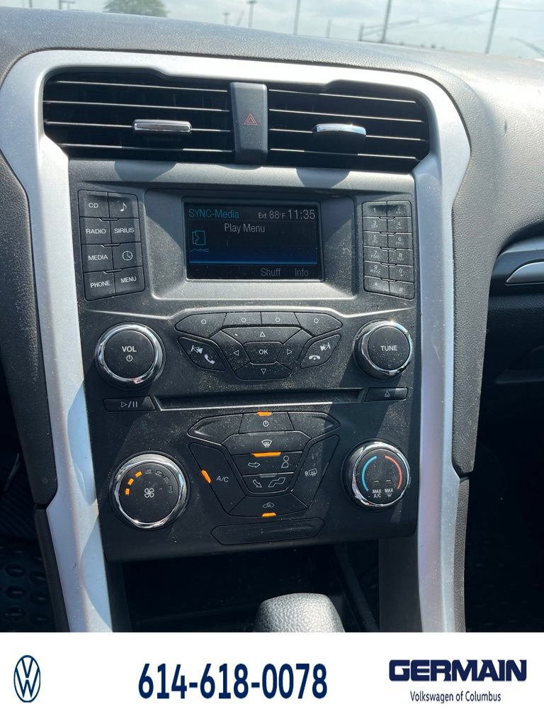 Used 2014 Ford Fusion SE FWD image 23
