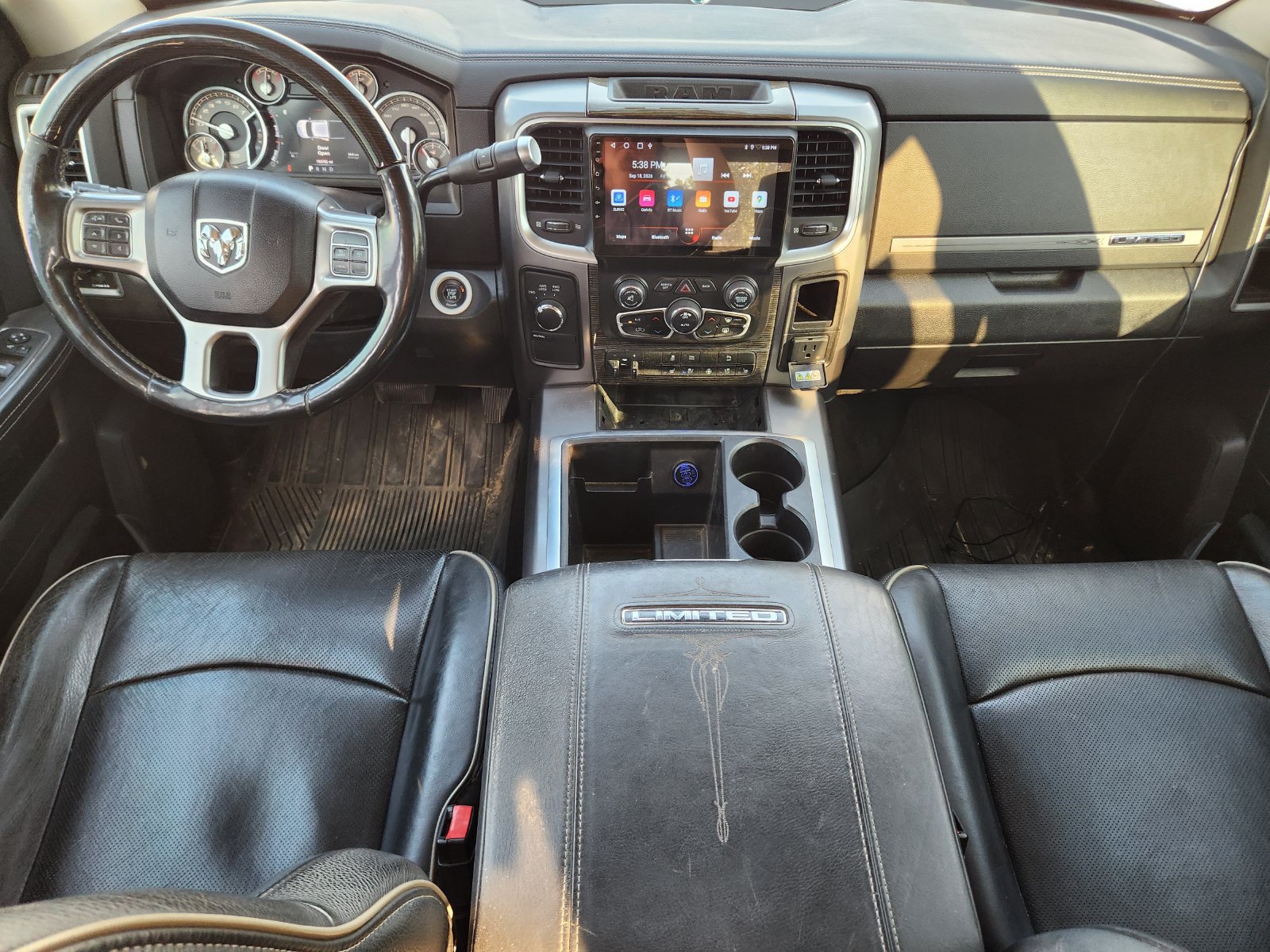Used 2015 RAM 2500 Limited AWD/4WD image 33