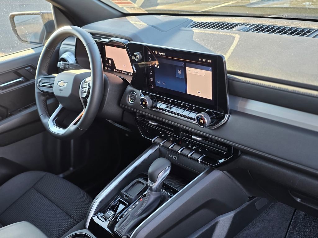 Used 2025 Chevrolet Colorado LT w/ Advanced Trailering Package image 8