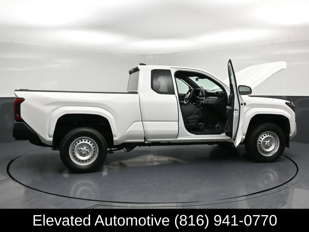 Used 2024 Toyota Tacoma SR image 31