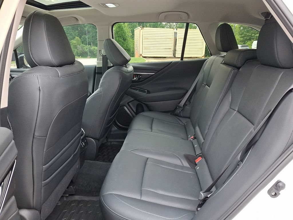Used 2023 Subaru Outback Touring AWD/4WD image 10