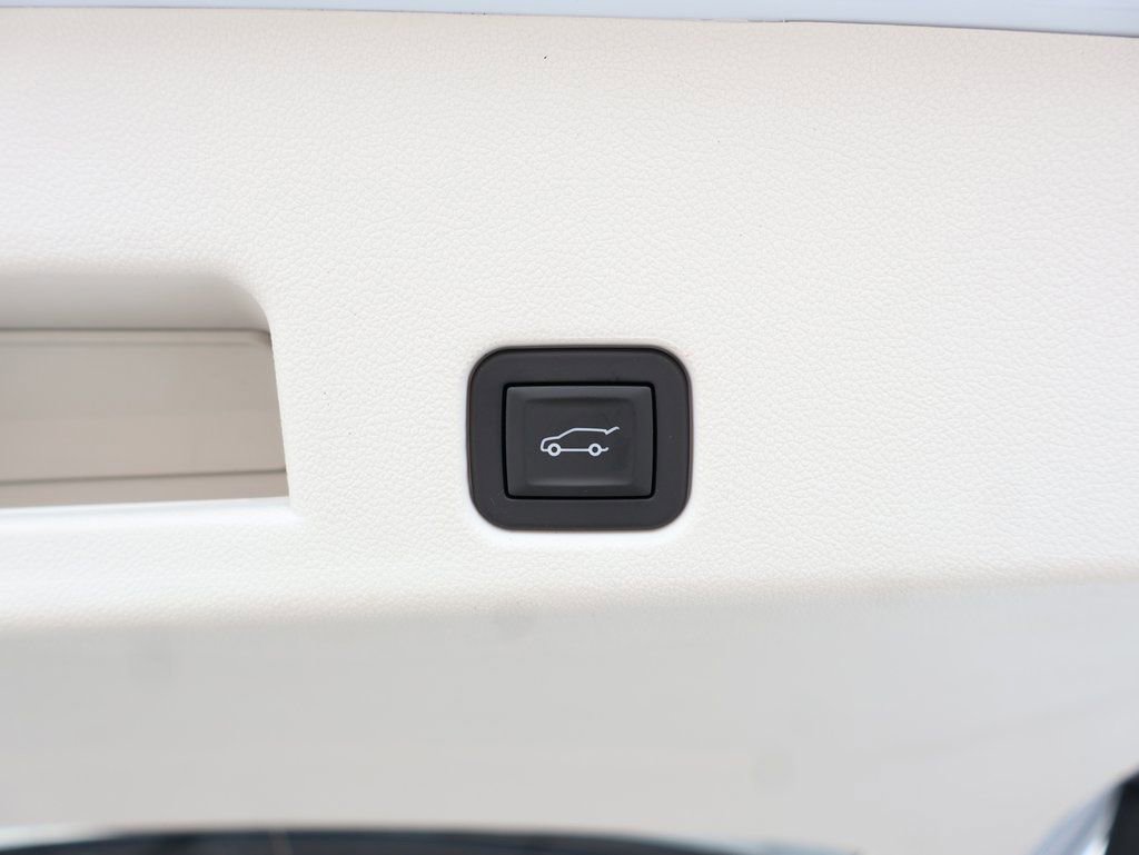 New 2026 GMC Acadia Denali w/ Super Cruise Package image 35