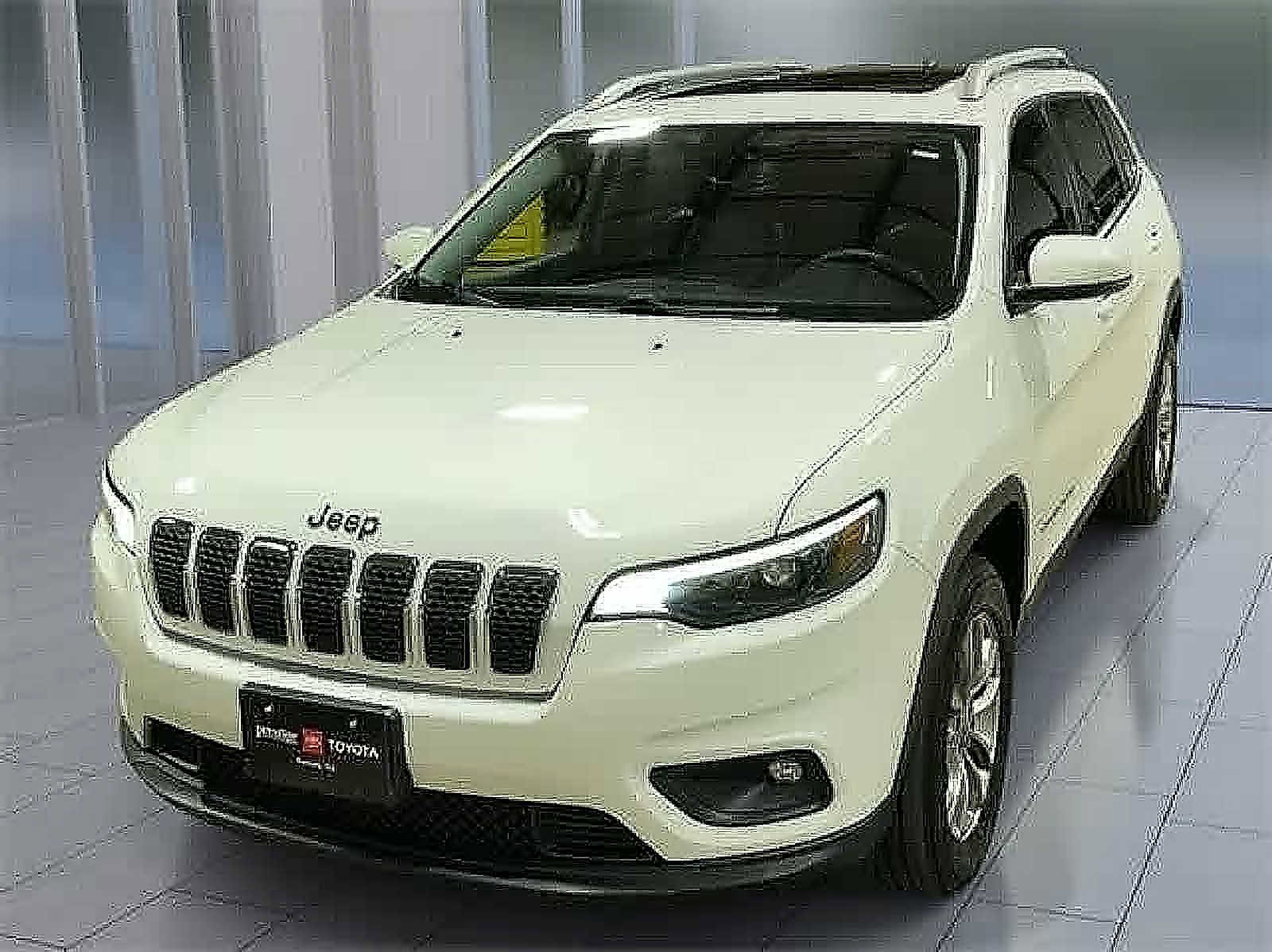 Used 2019 Jeep Cherokee Latitude Plus w/ Comfort/Convenience Group