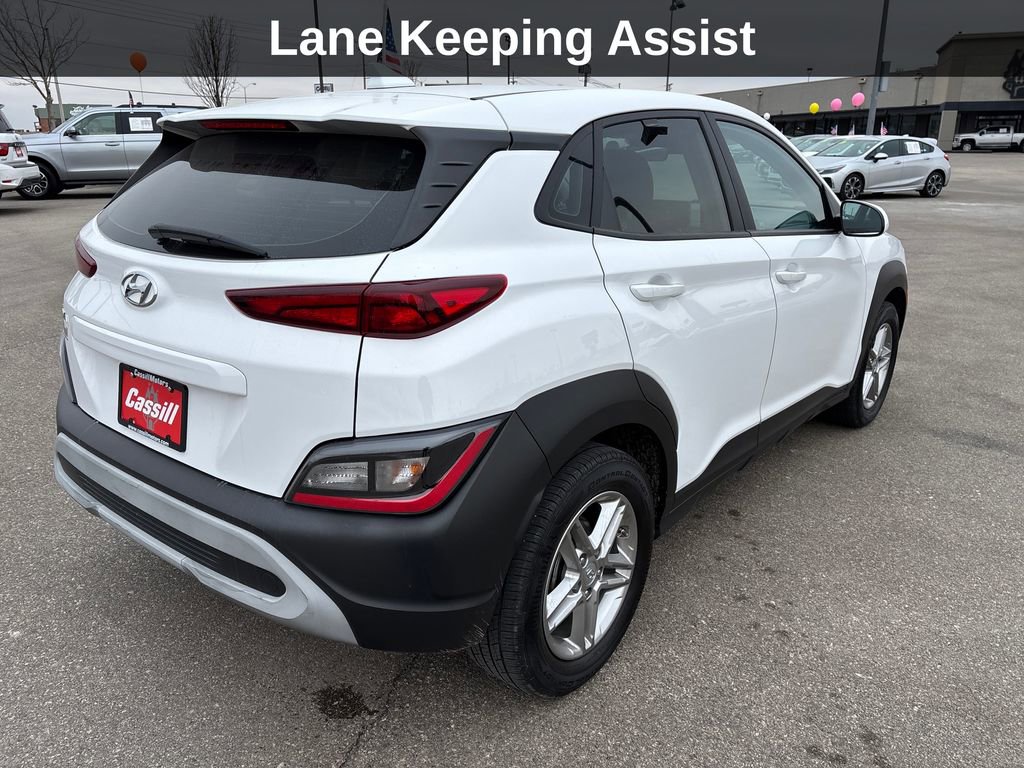 Used 2022 Hyundai Kona SE image 6