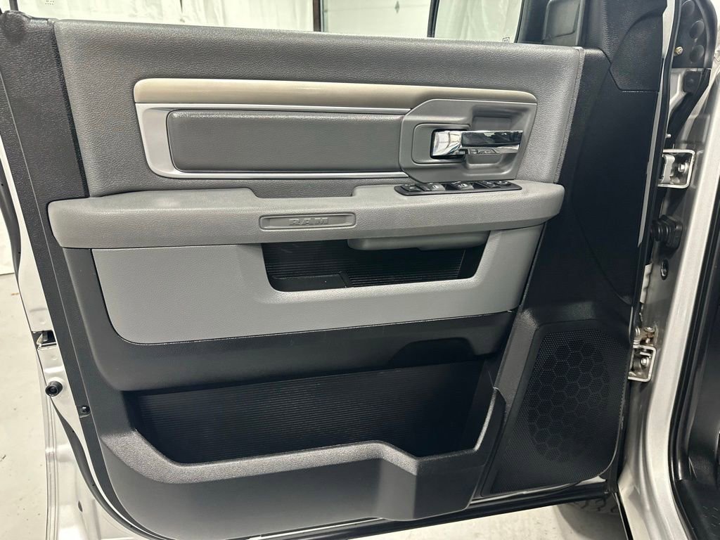 Used 2014 RAM 1500 Outdoorsman AWD/4WD image 8