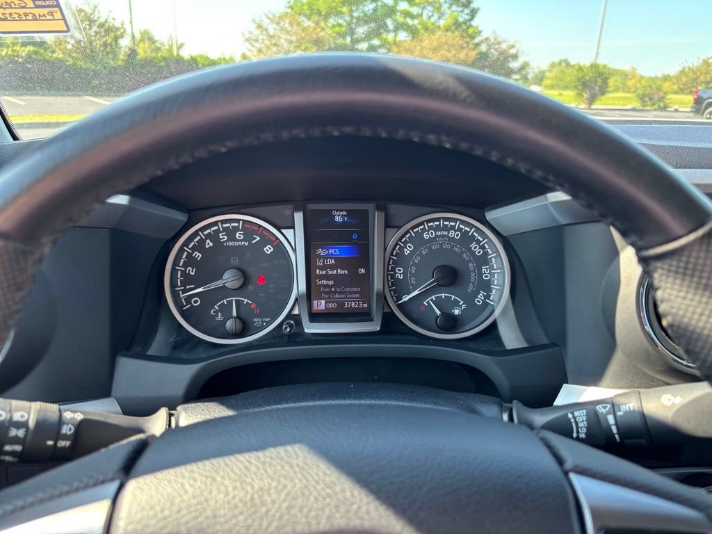 Used 2023 Toyota Tacoma SR5 AWD/4WD image 31