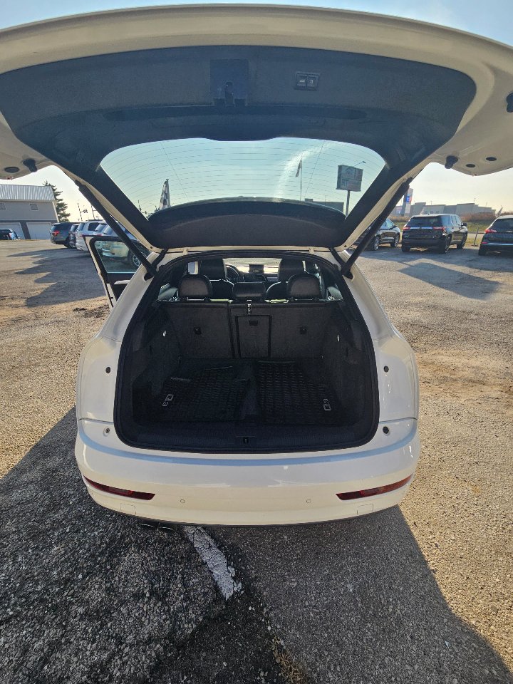 Used 2016 Audi Q3 2.0T Premium Plus w/ Technology Package image 10