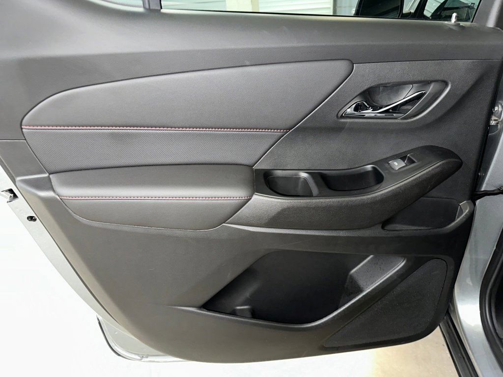 Certified 2023 Chevrolet Traverse RS image 20