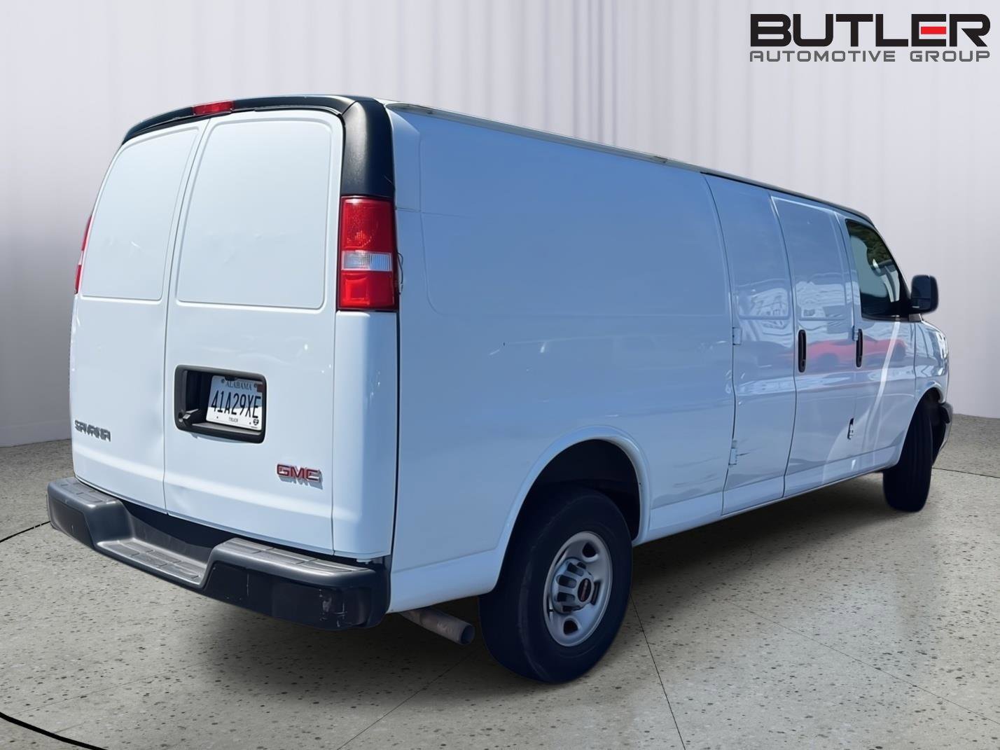 Used 2023 GMC Savana 2500 Extended RWD image 4