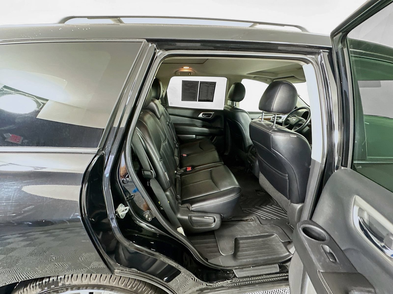 Used 2020 Nissan Pathfinder Platinum AWD/4WD image 29